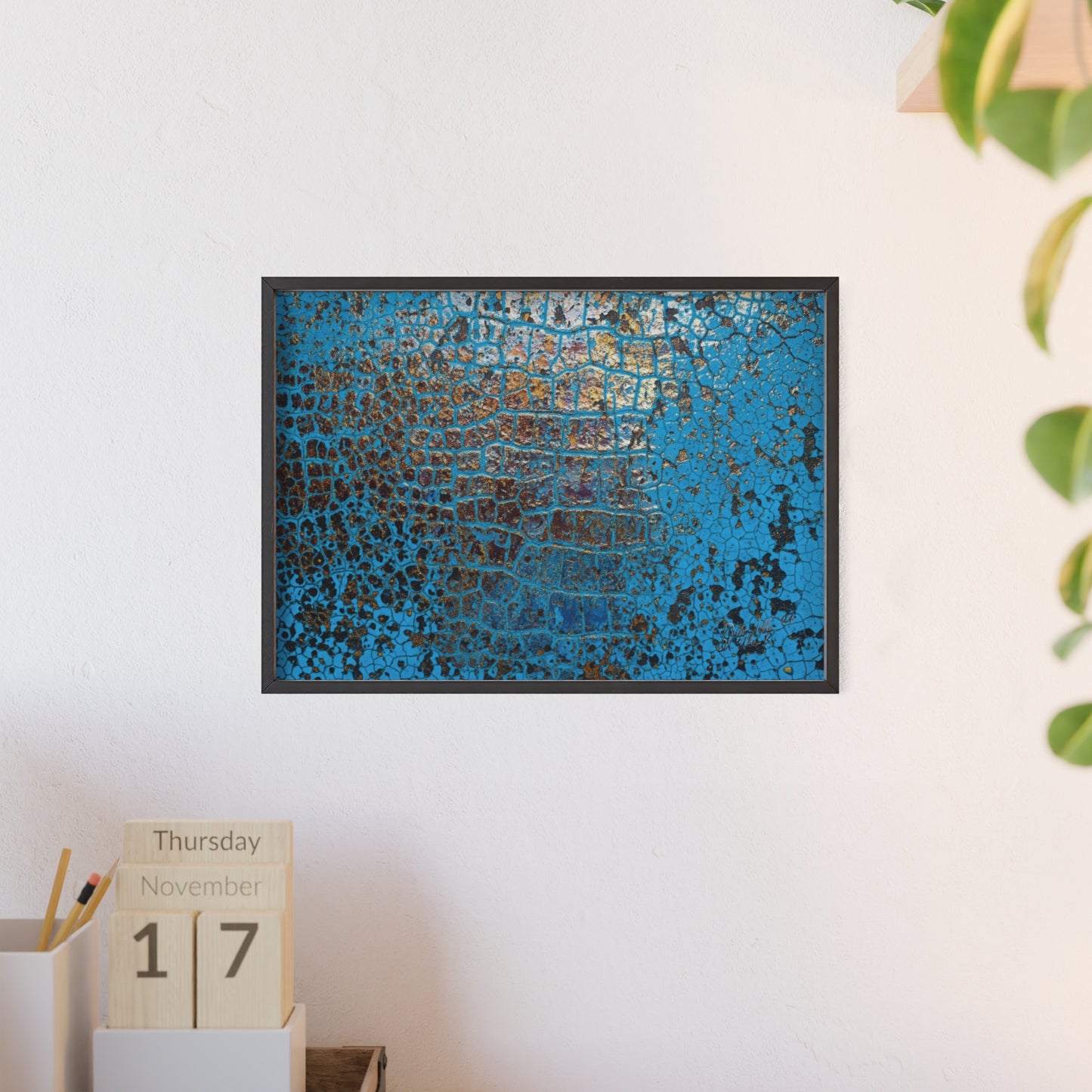 Gallery-Ready Blue Croco Abstract Framed Poster – Modern Wall Art for Home & Office